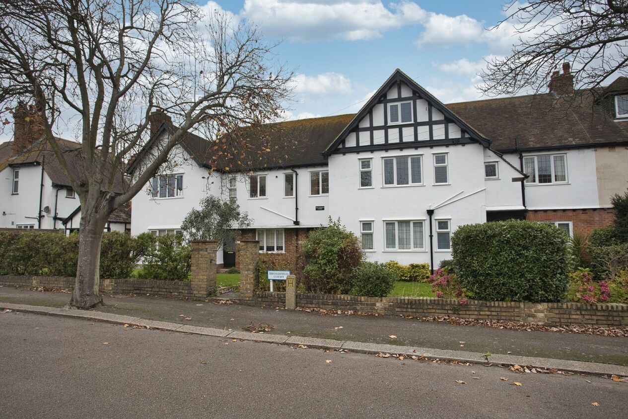 Properties Sold Subject To Contract in Broadfield Court  Broadfield Road