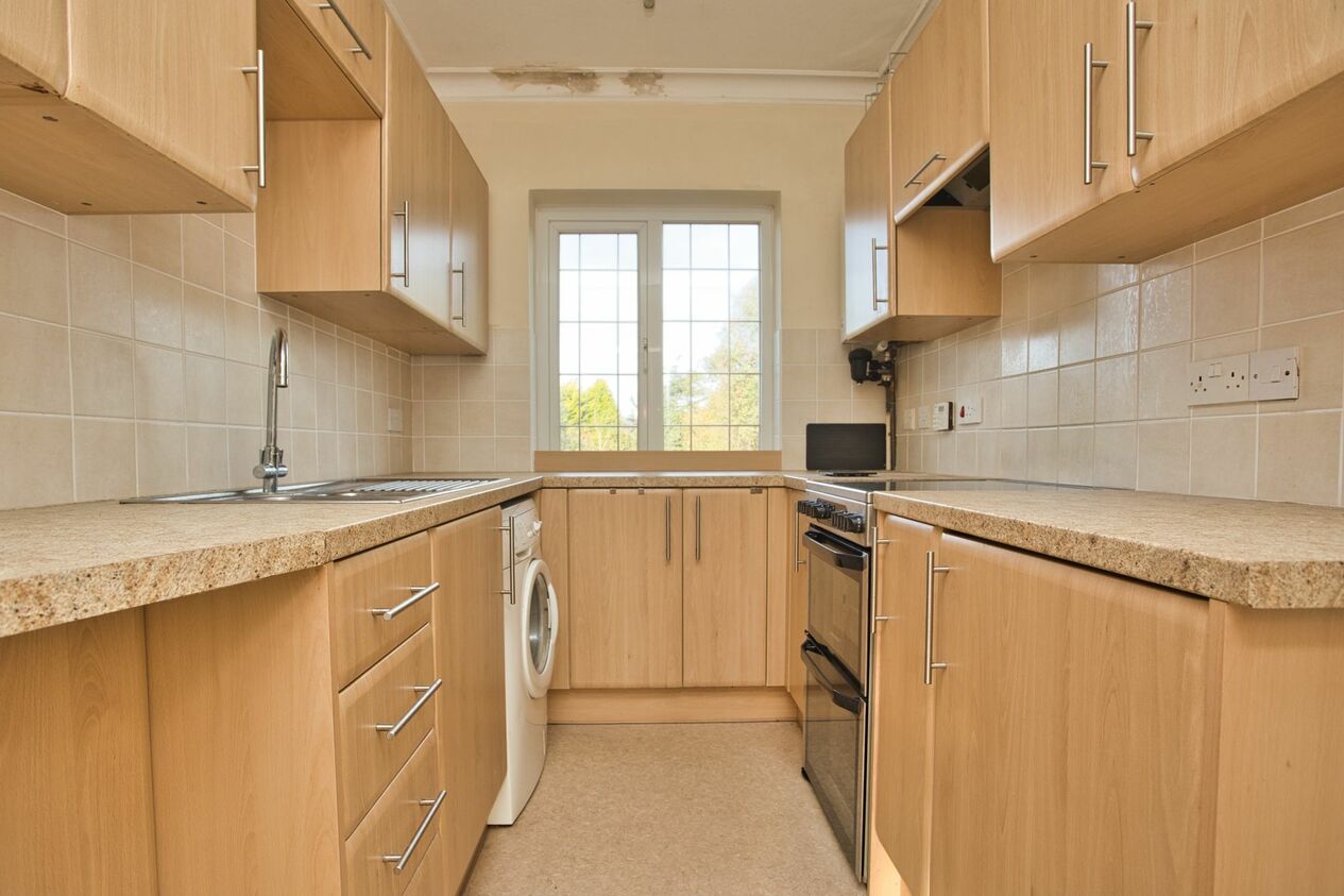 Properties Sold Subject To Contract in Broadfield Court  Broadfield Road