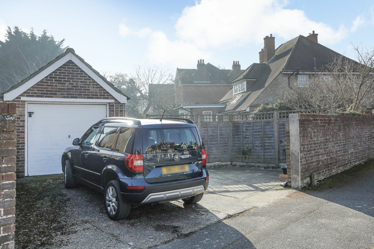 Properties For Sale in Broadfield Road  Folkestone