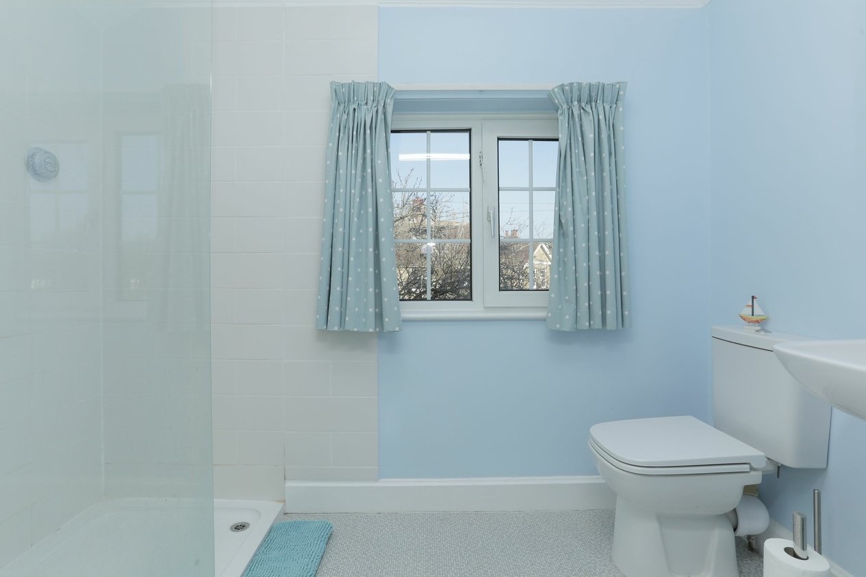 Properties For Sale in Broadfield Road  Folkestone