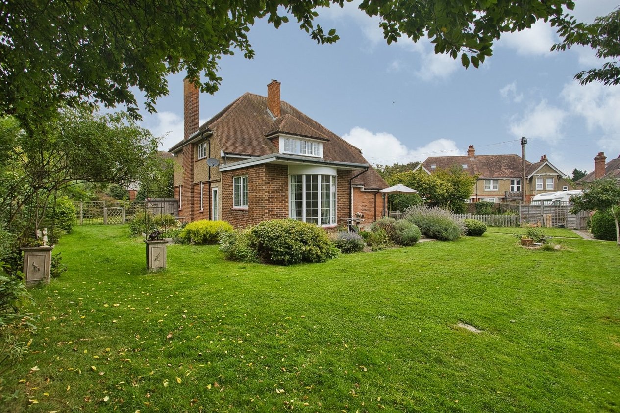Properties For Sale in Broadfield Road Folkestone