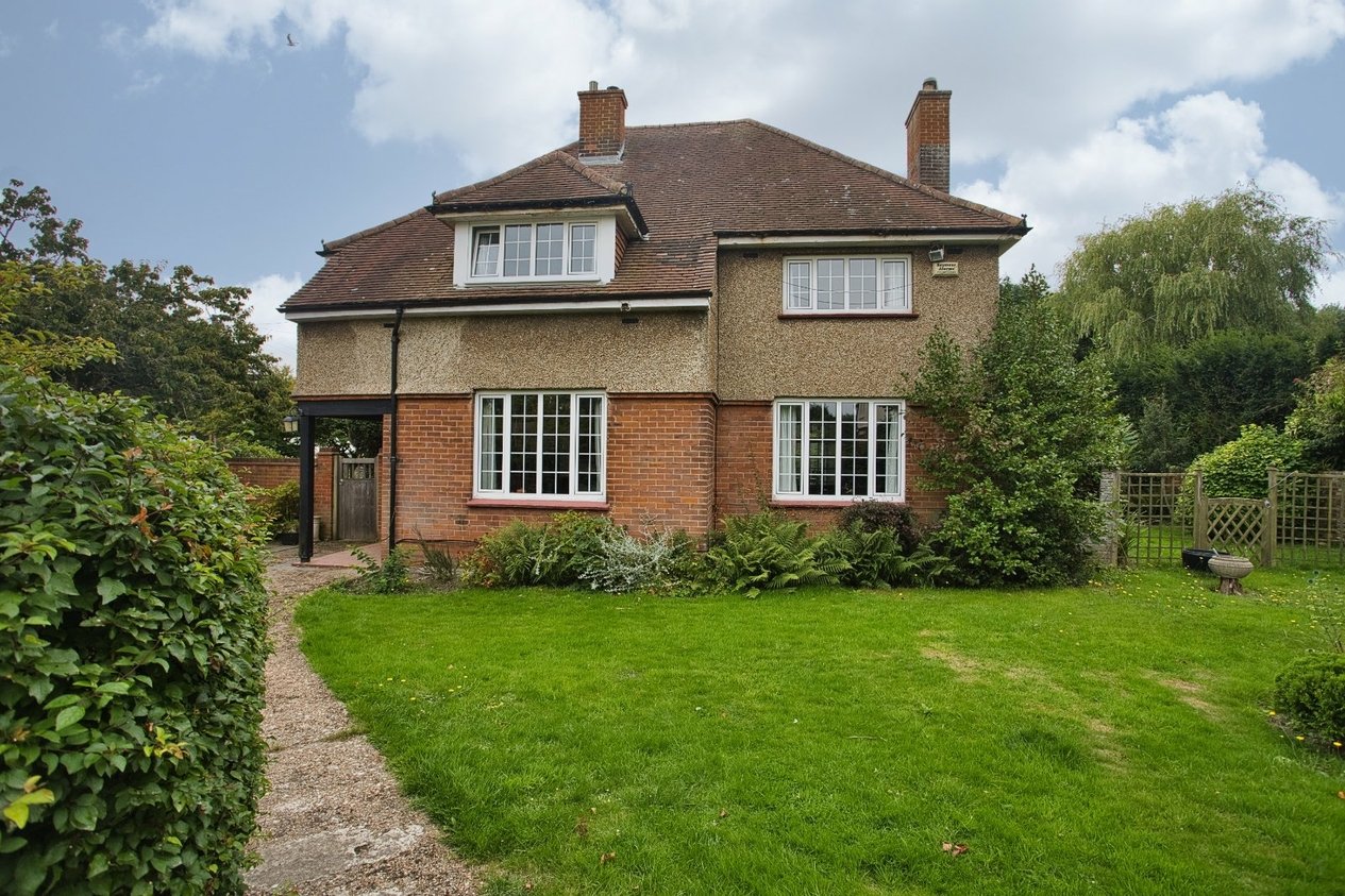 Properties For Sale in Broadfield Road Folkestone