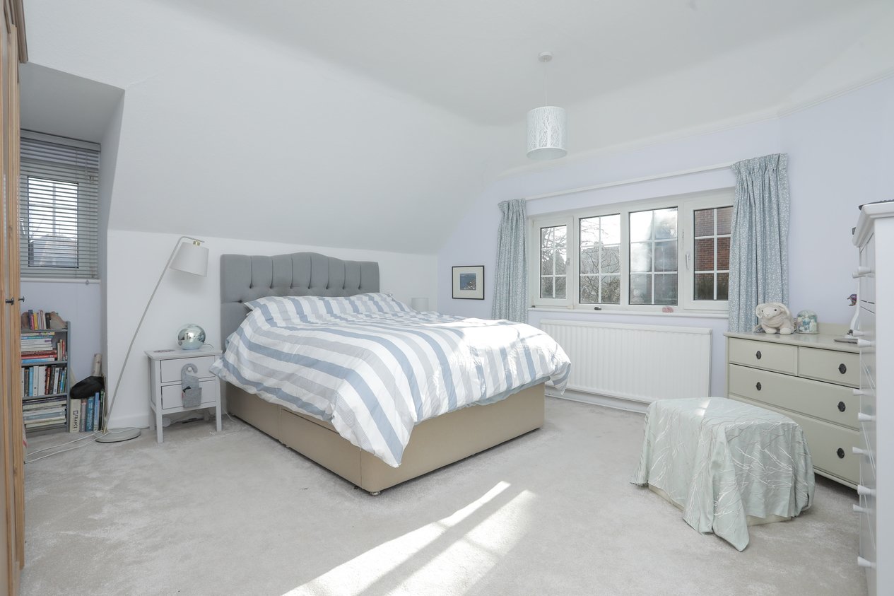 Properties For Sale in Broadfield Road Folkestone