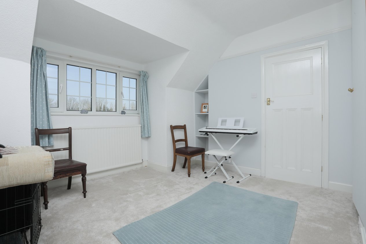 Properties For Sale in Broadfield Road Folkestone