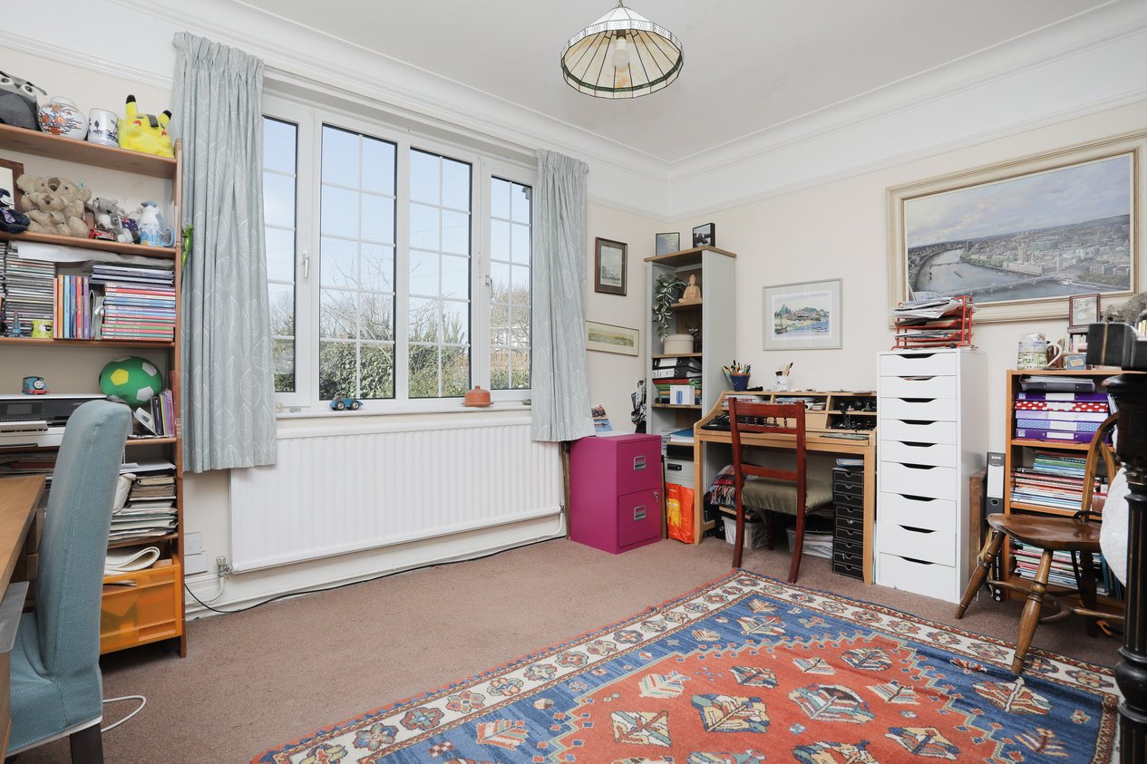 Properties For Sale in Broadfield Road Folkestone