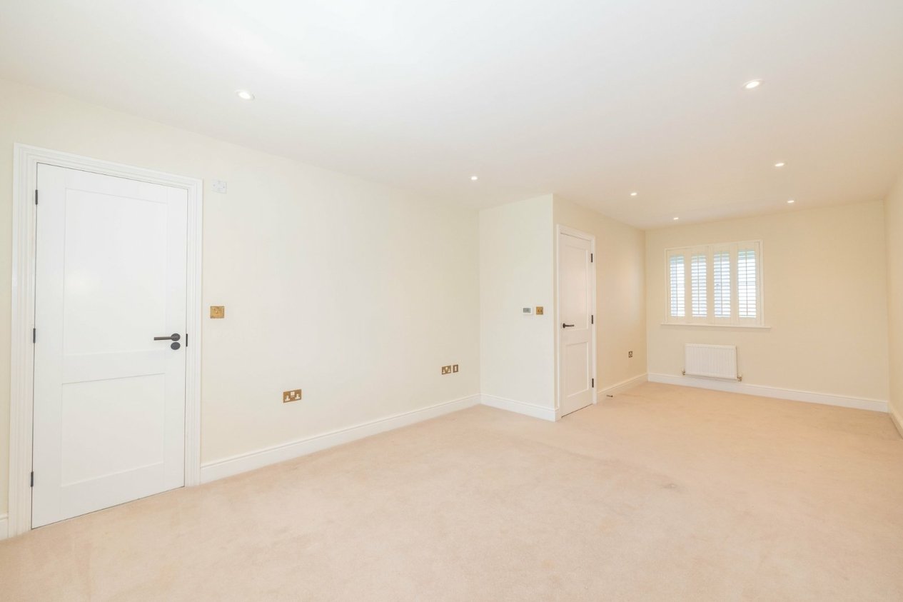 Properties Under Offer in Brogdale Close Faversham