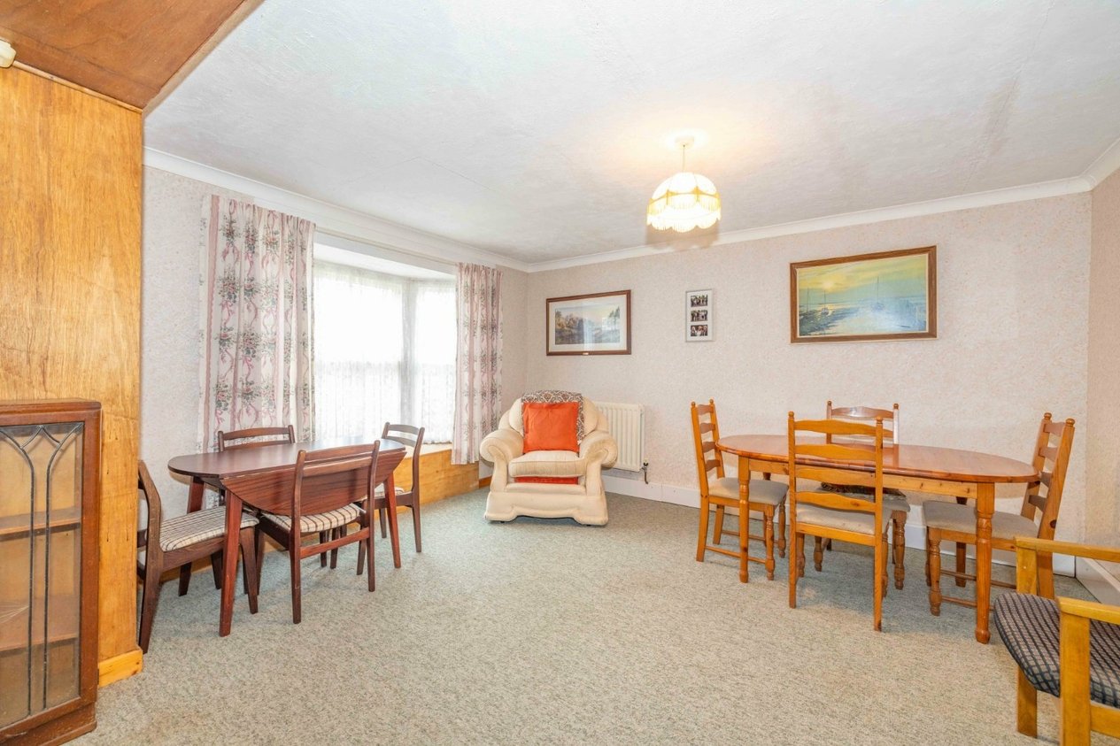 Properties For Sale in Bromley Green Road Ruckinge