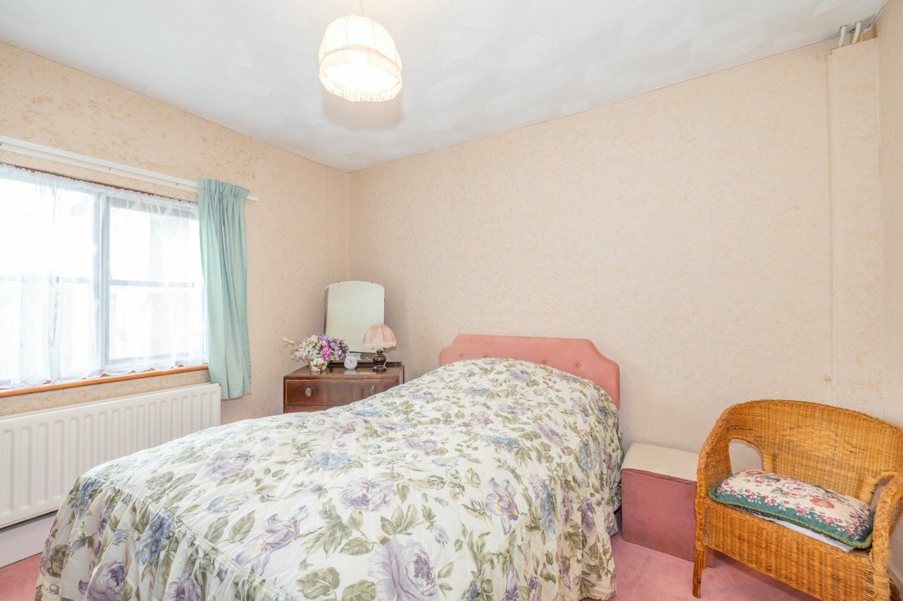 Properties For Sale in Bromley Green Road Ruckinge