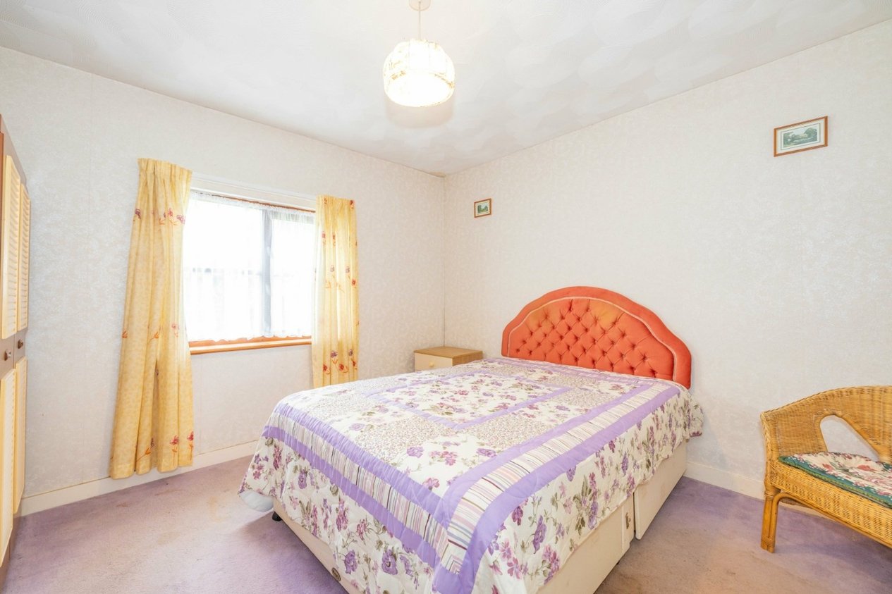 Properties For Sale in Bromley Green Road Ruckinge