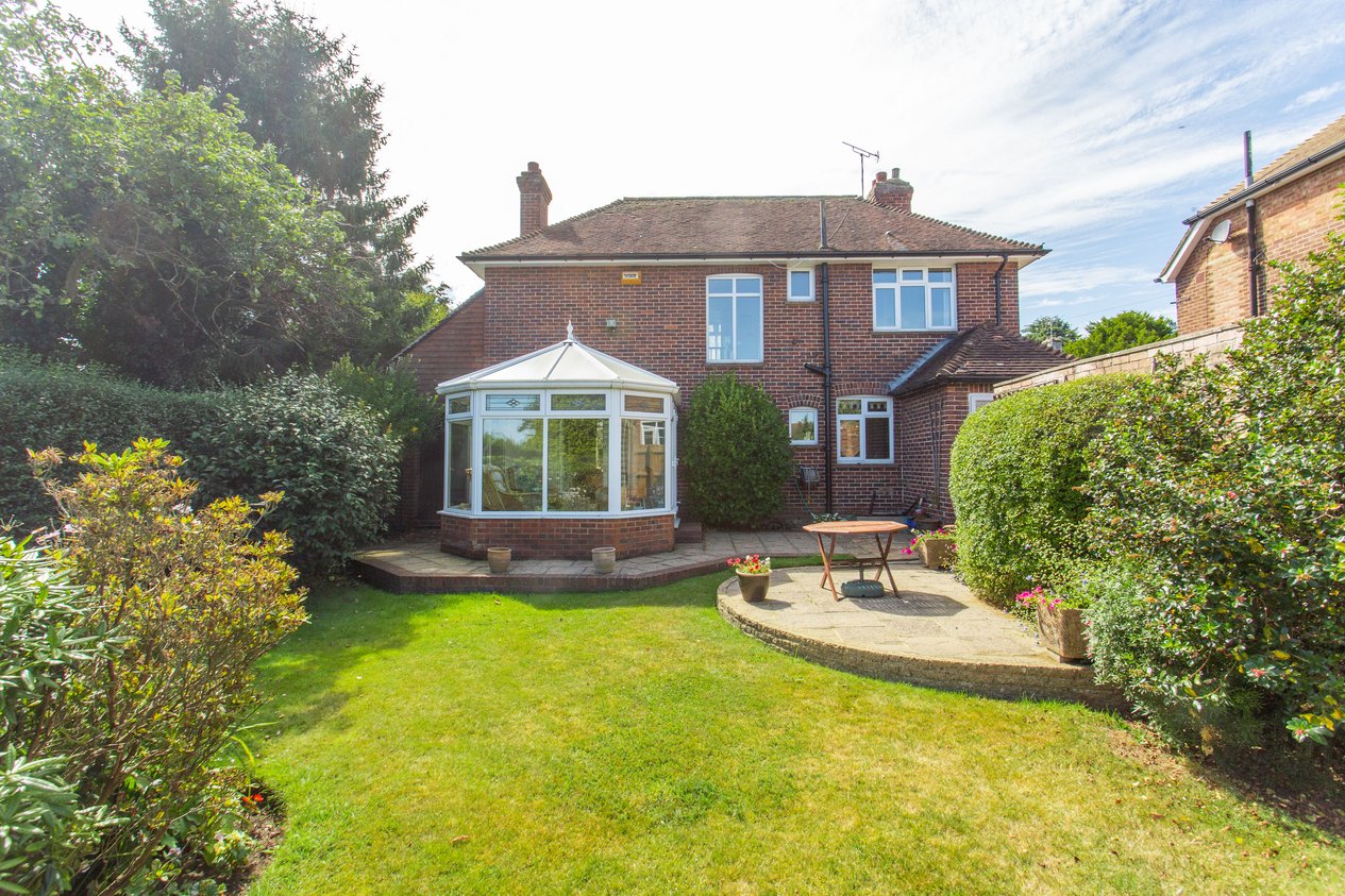 Properties Under Offer in Brooke Road Ashford