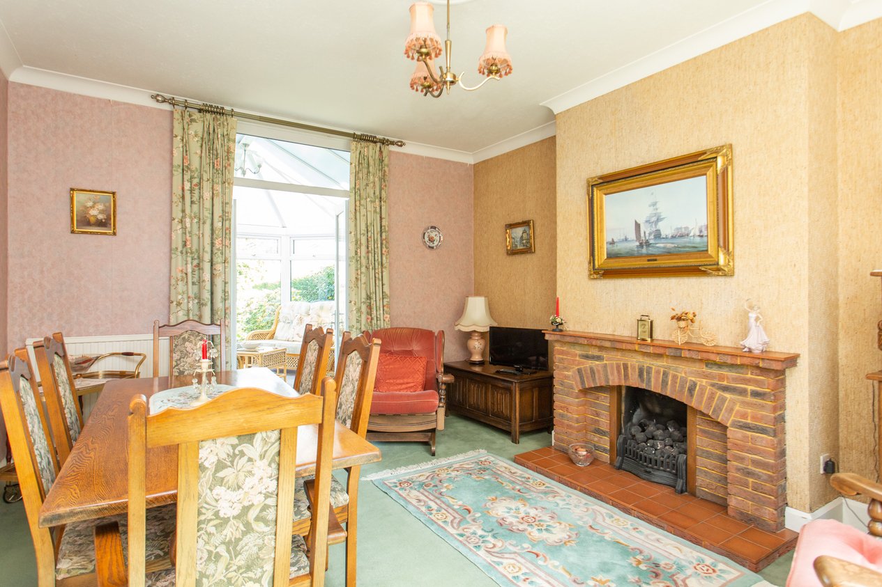 Properties Under Offer in Brooke Road Ashford