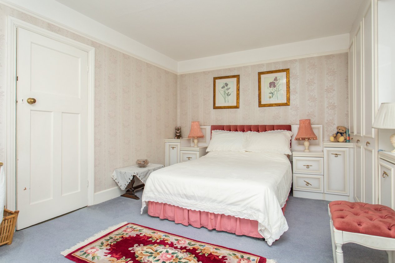 Properties Under Offer in Brooke Road Ashford