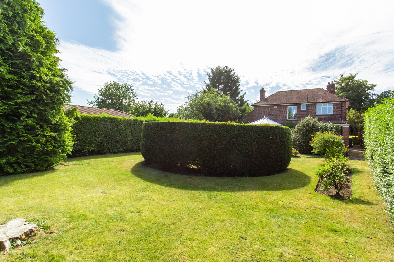 Properties Under Offer in Brooke Road Ashford