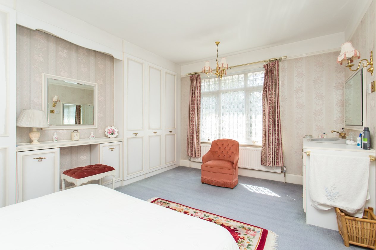 Properties Under Offer in Brooke Road Ashford