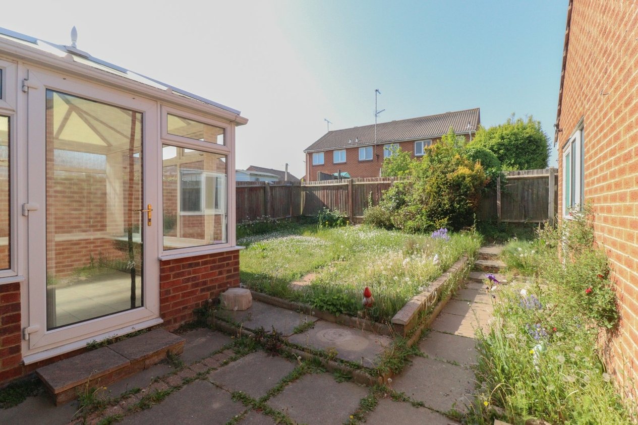 Properties Under Offer in Broomfield Crescent Cliftonville
