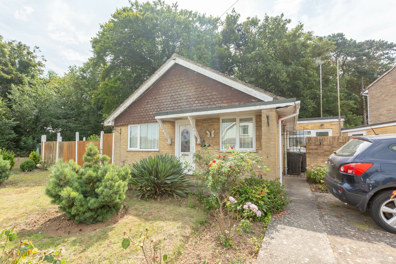 Properties Under Offer in Brunswick Road Birchington
