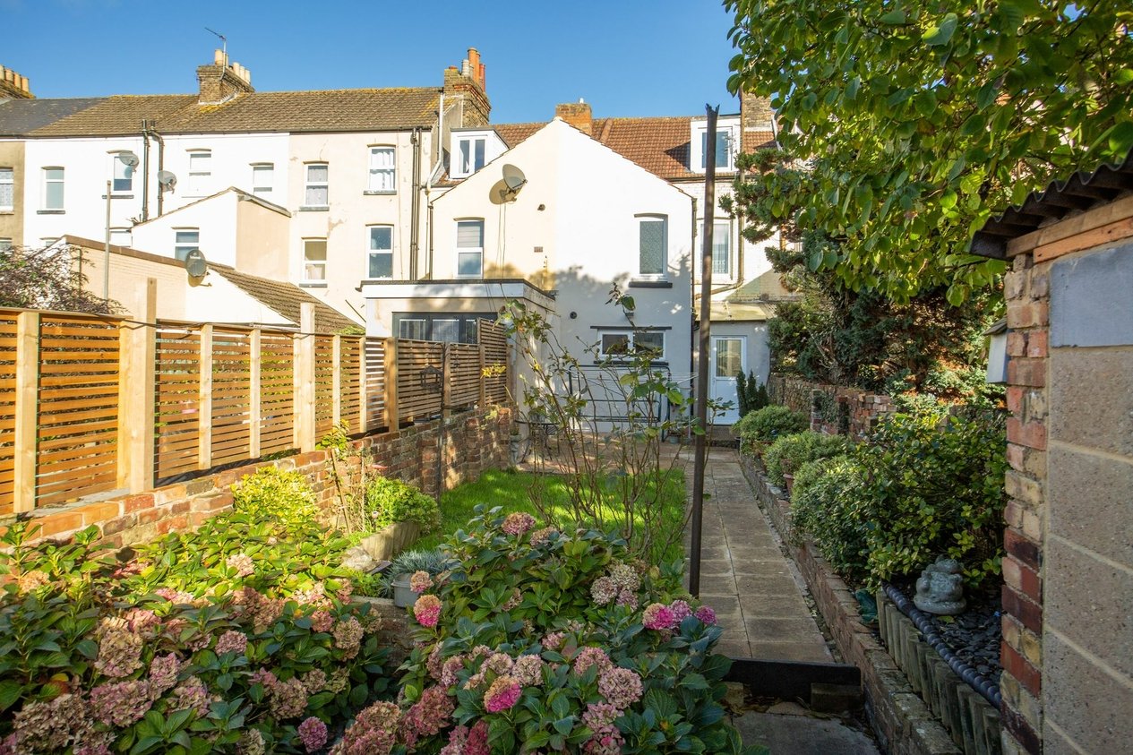 Properties Sold Subject To Contract in Buckland Avenue  Dover