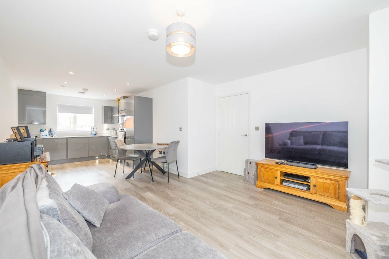 Properties For Sale in Buffs Road Canterbury