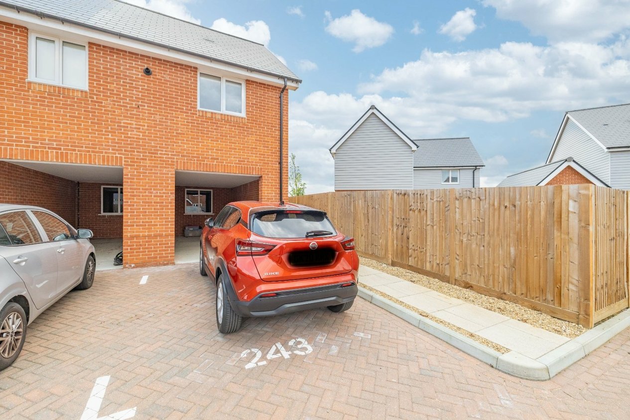 Properties For Sale in Buffs Road Canterbury