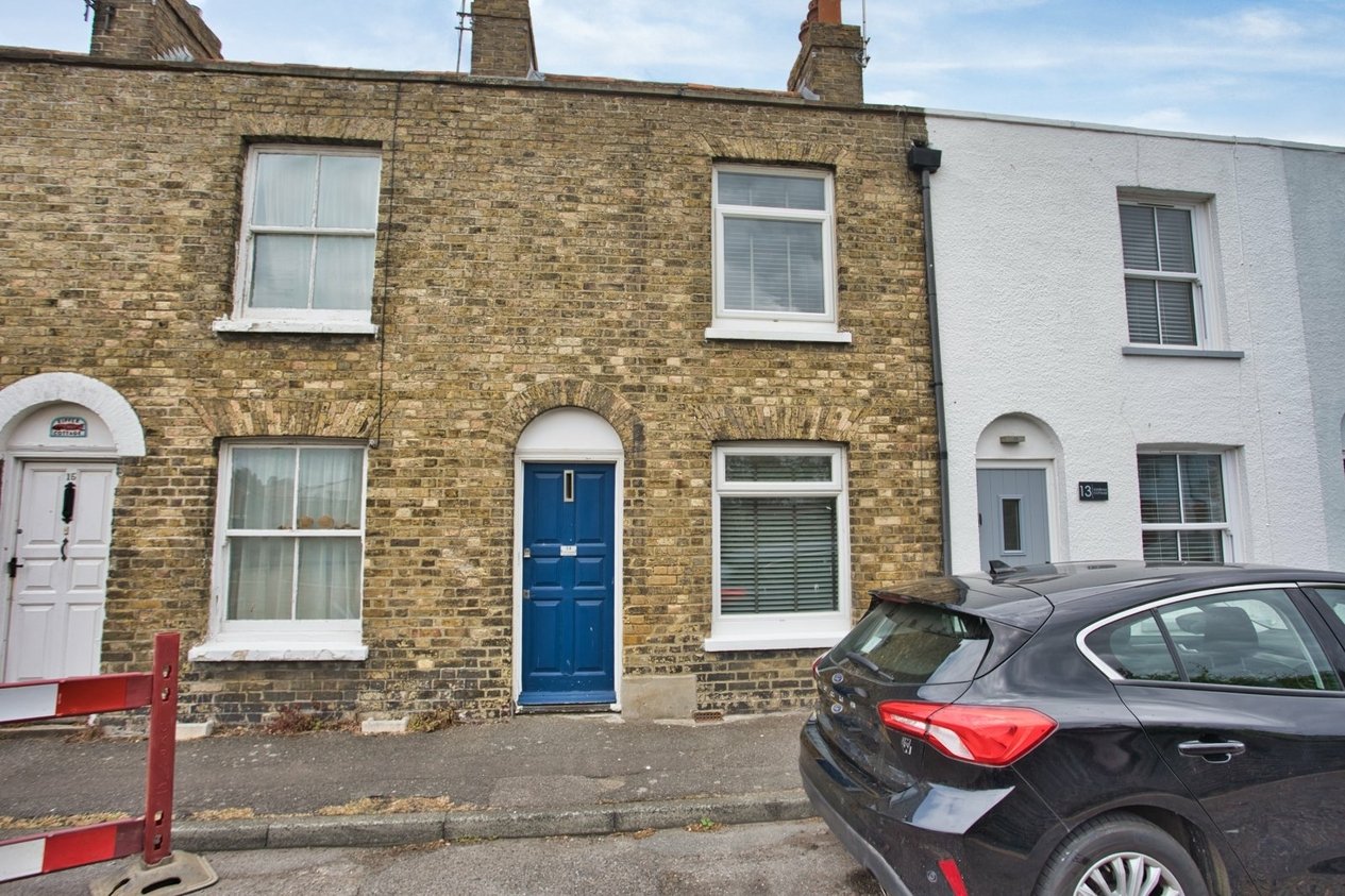 Properties For Sale in Bulwark Road Deal