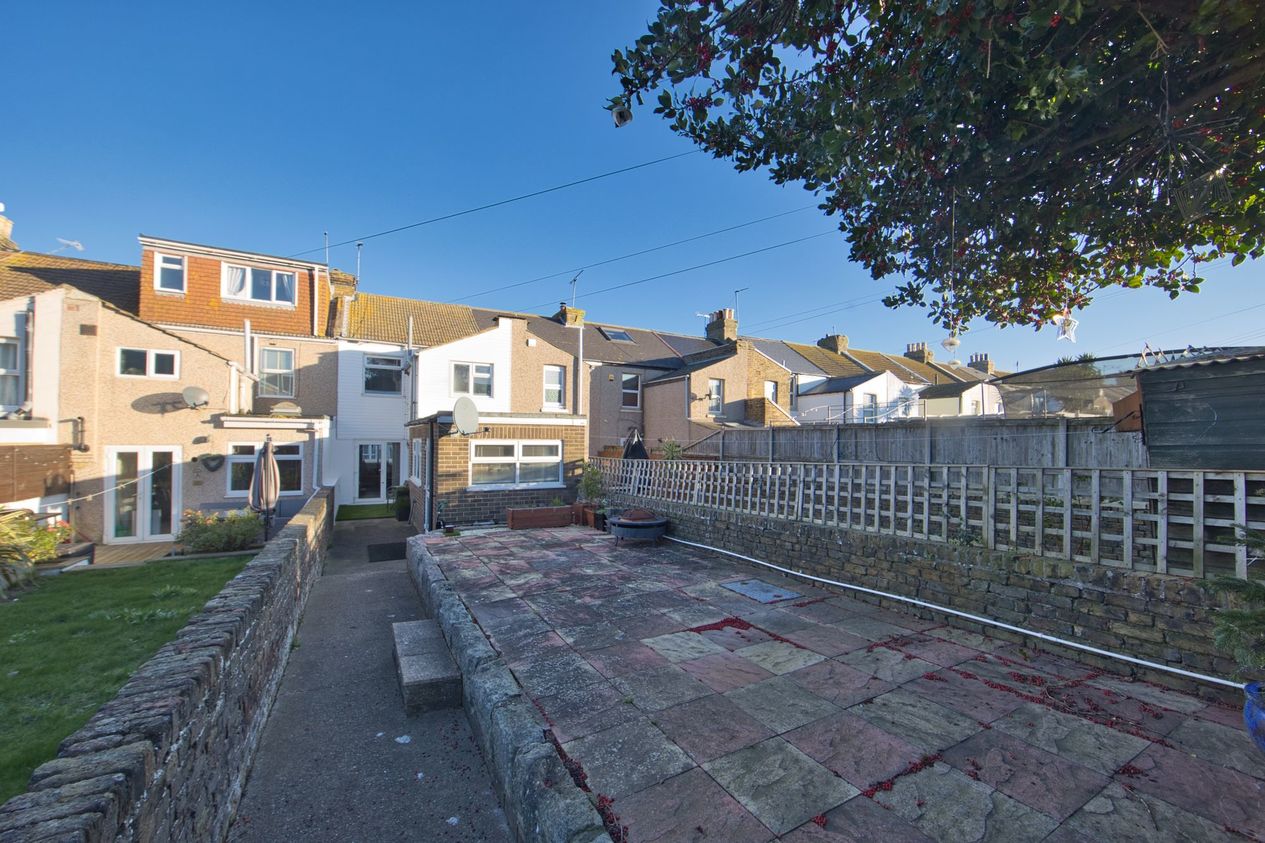Properties Sold Subject To Contract in Byron Avenue  Margate