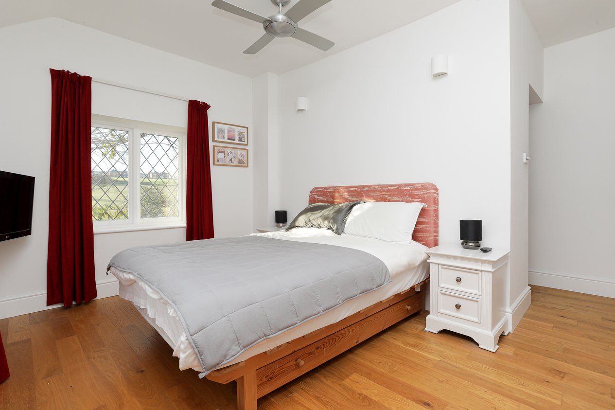 Properties For Sale in Calleywell Lane Aldington