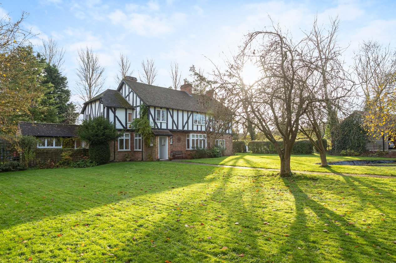 Properties For Sale in Calleywell Lane Aldington