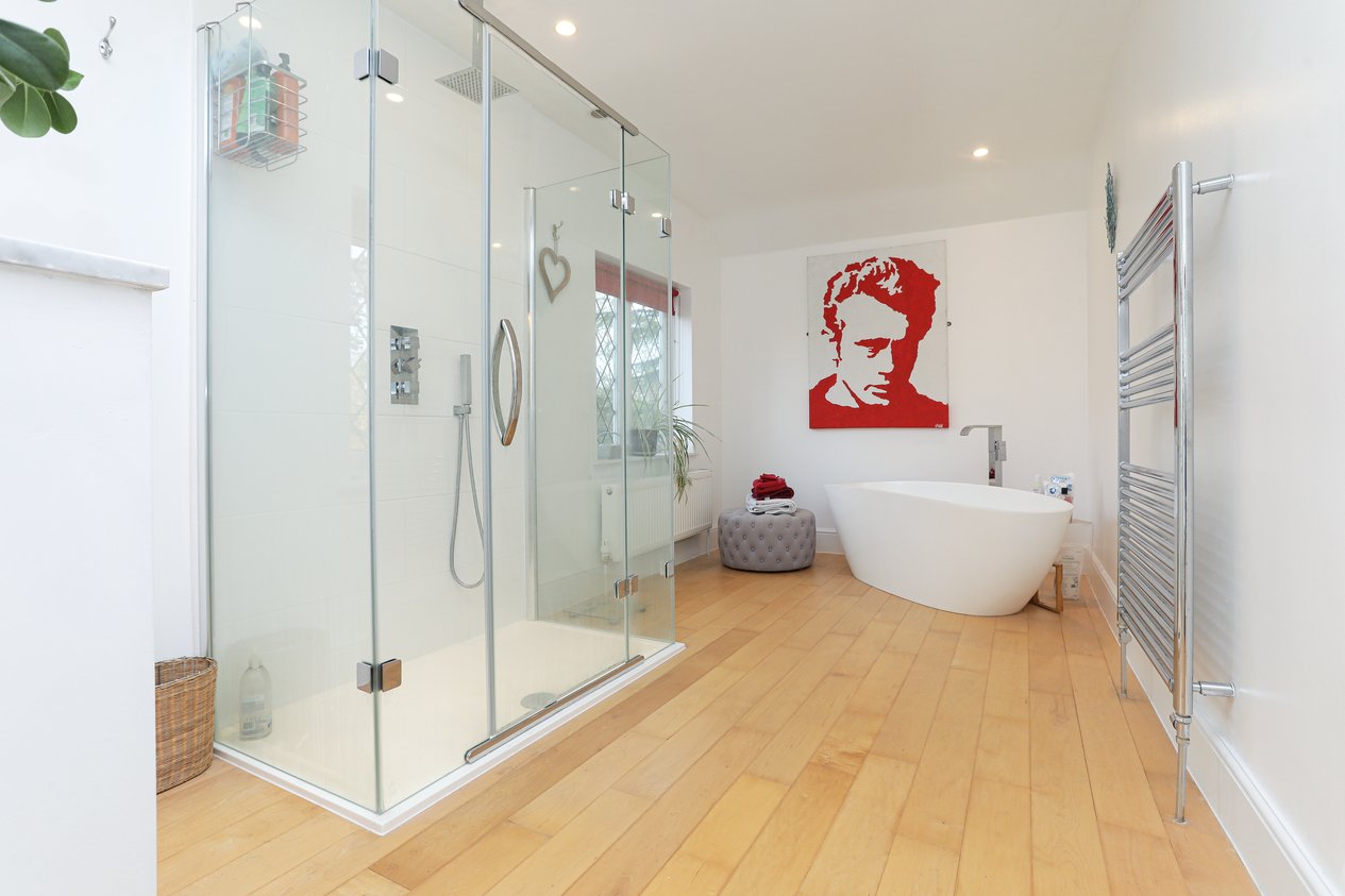 Properties For Sale in Calleywell Lane Aldington