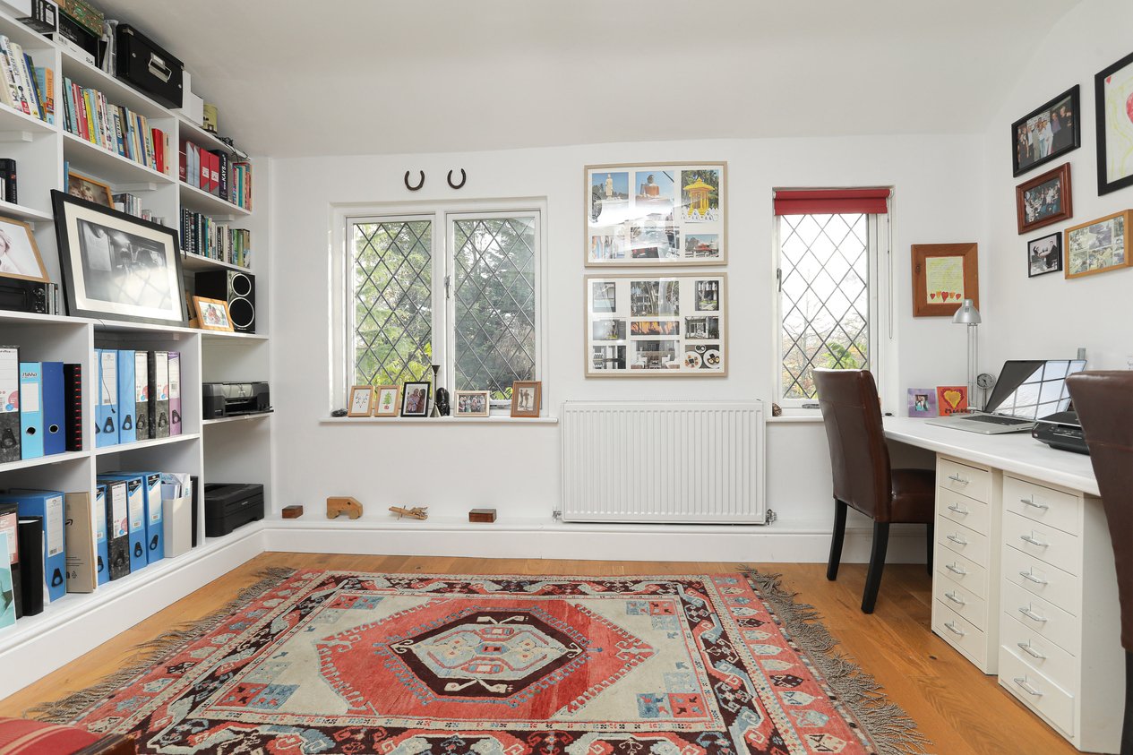 Properties For Sale in Calleywell Lane Aldington