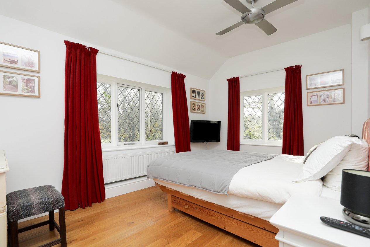 Properties For Sale in Calleywell Lane Aldington