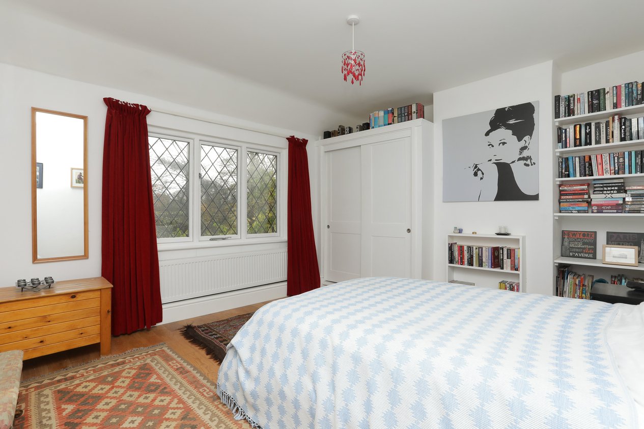 Properties For Sale in Calleywell Lane Aldington