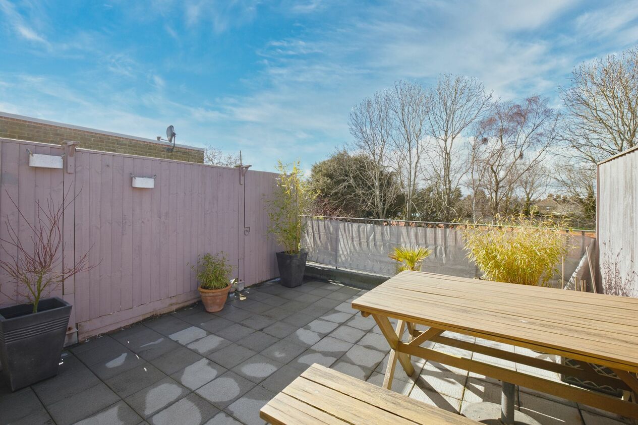Properties For Sale in Callis Court Road  Broadstairs