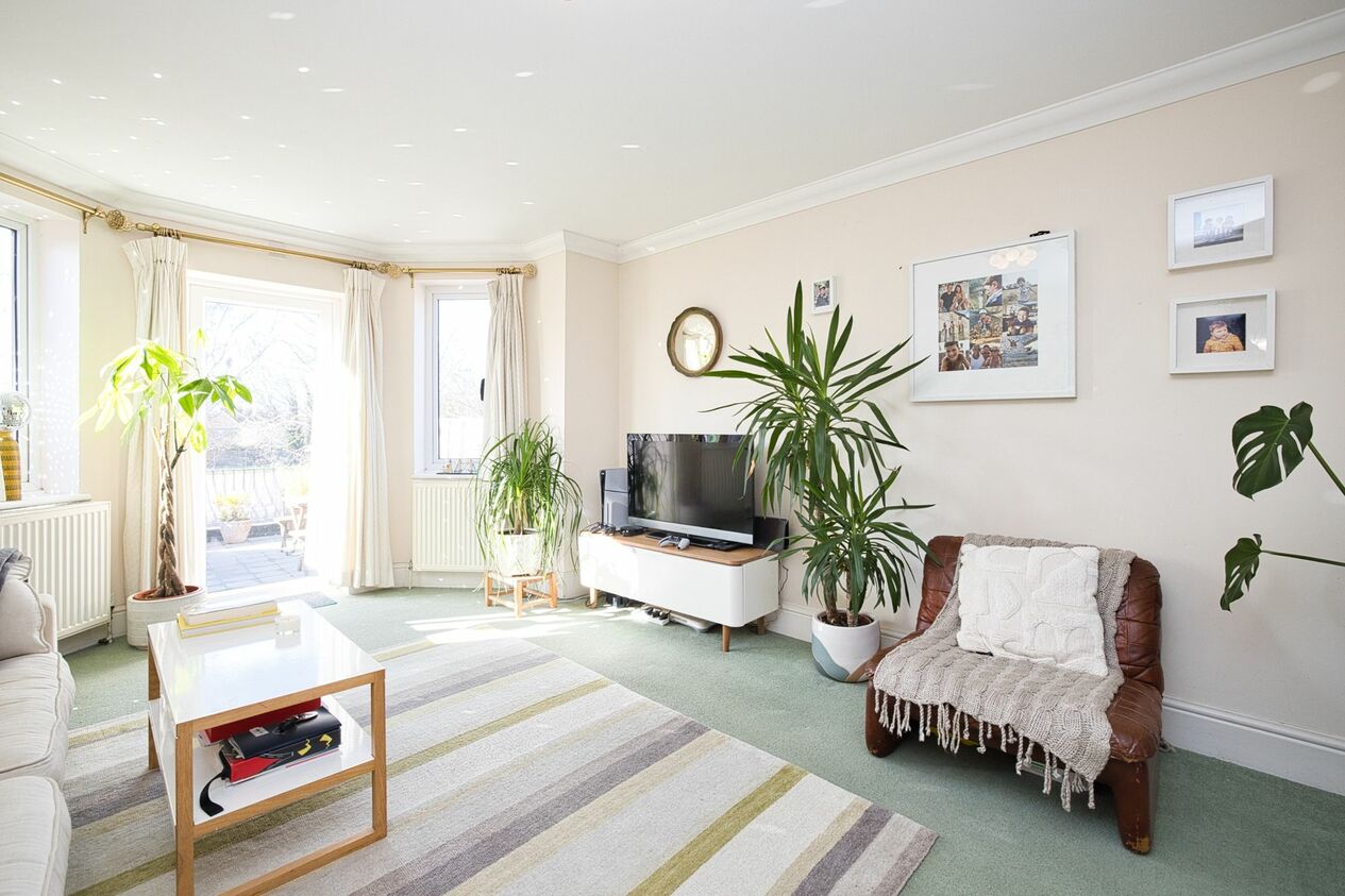 Properties For Sale in Callis Court Road  Broadstairs