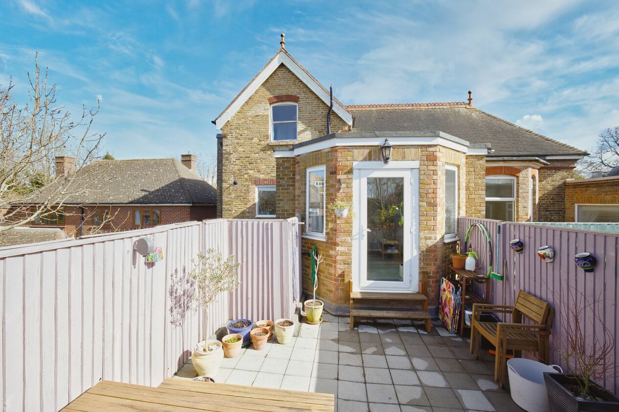 Properties For Sale in Callis Court Road  Broadstairs