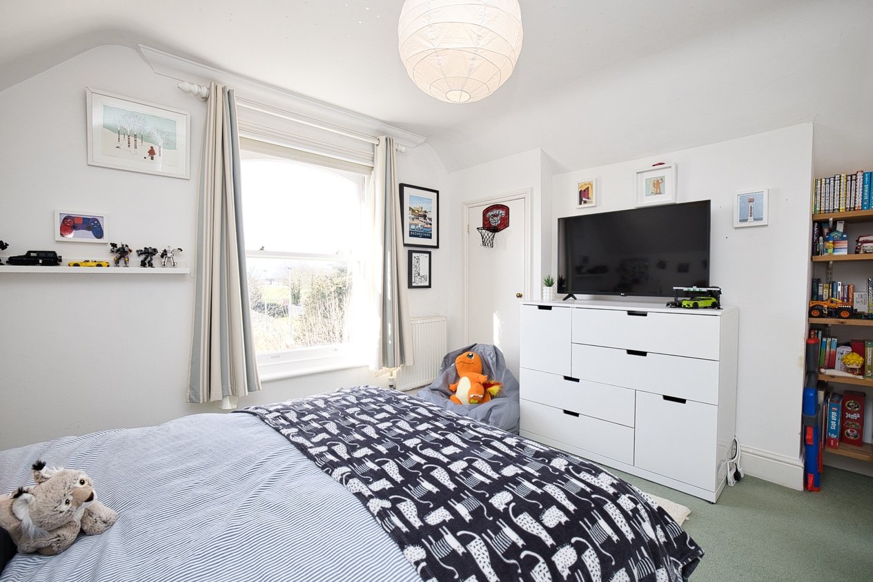 Properties For Sale in Callis Court Road Broadstairs