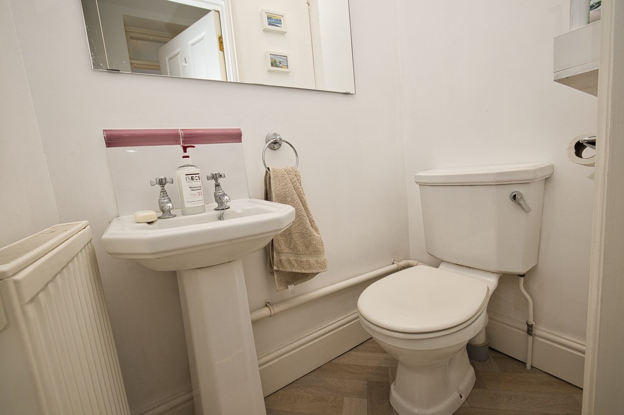 Properties For Sale in Callis Court Road Broadstairs