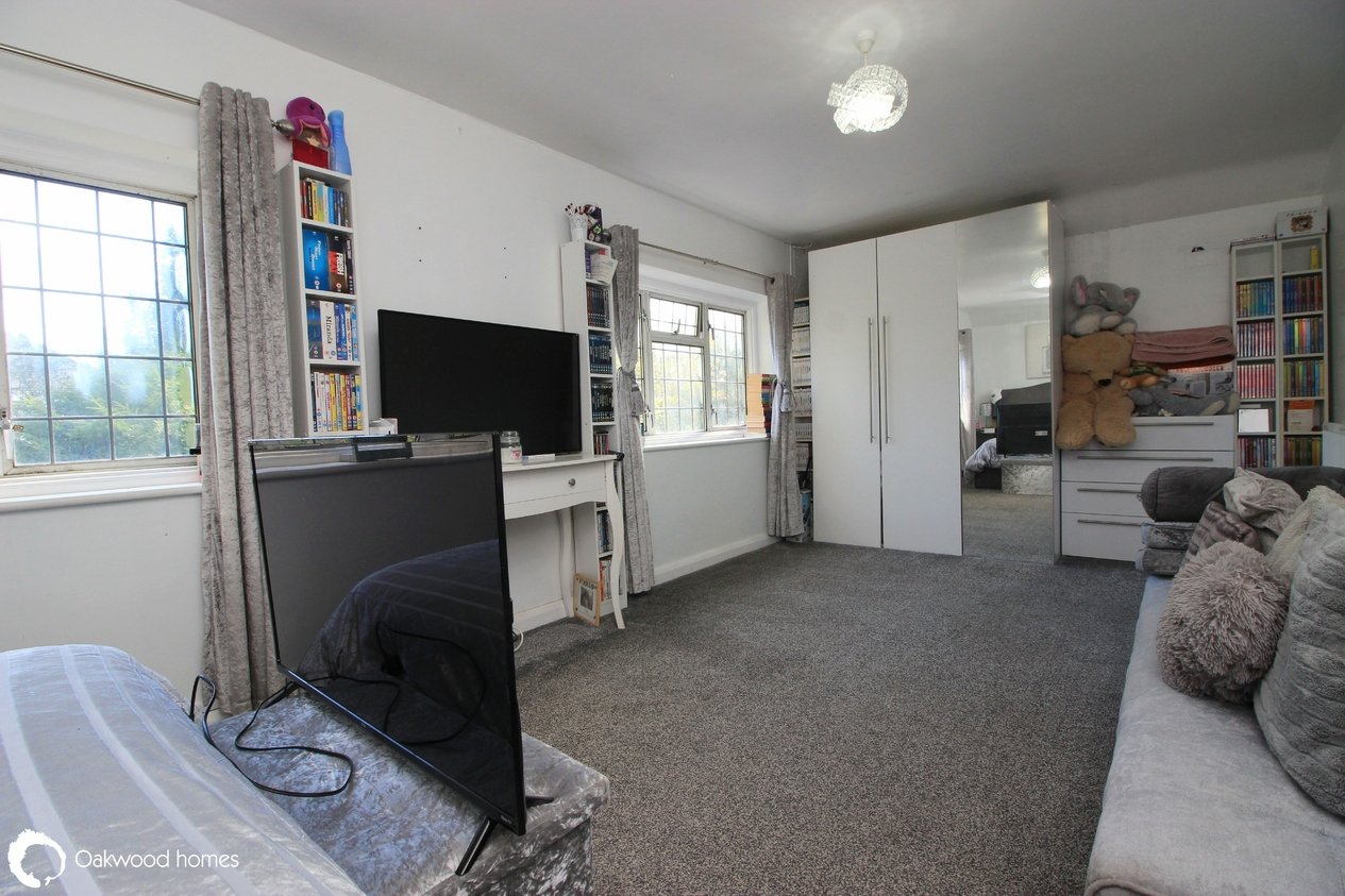 Properties For Sale in Callis Court Road 