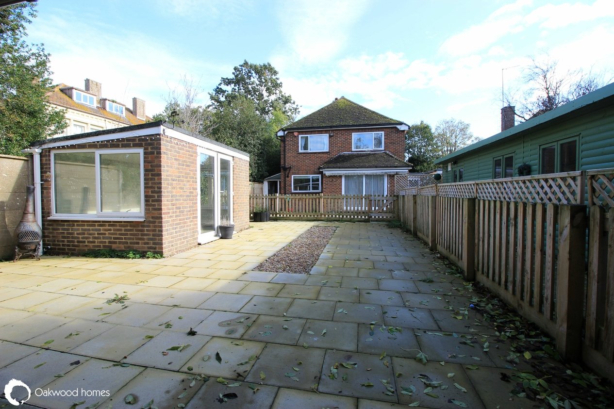 Properties For Sale in Callis Court Road 