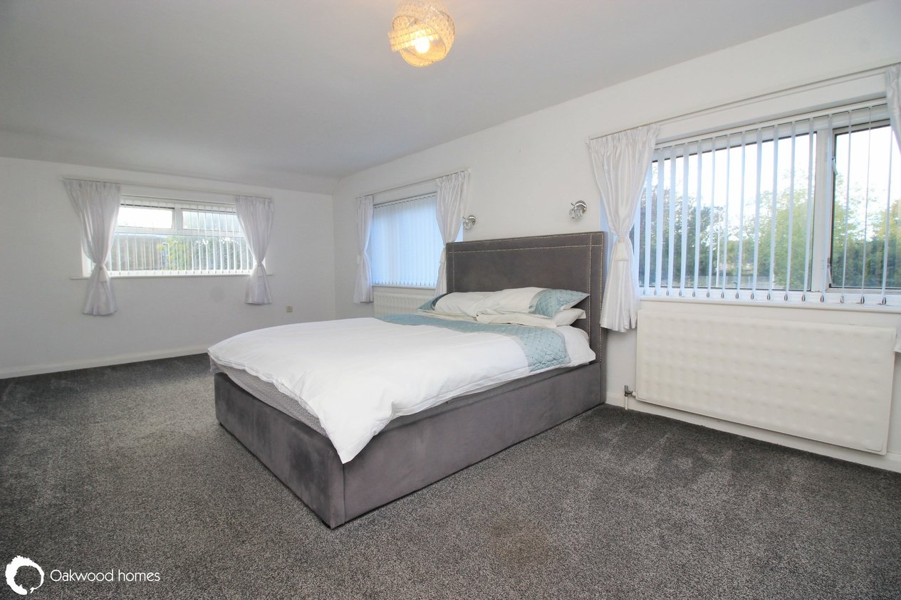 Properties For Sale in Callis Court Road 