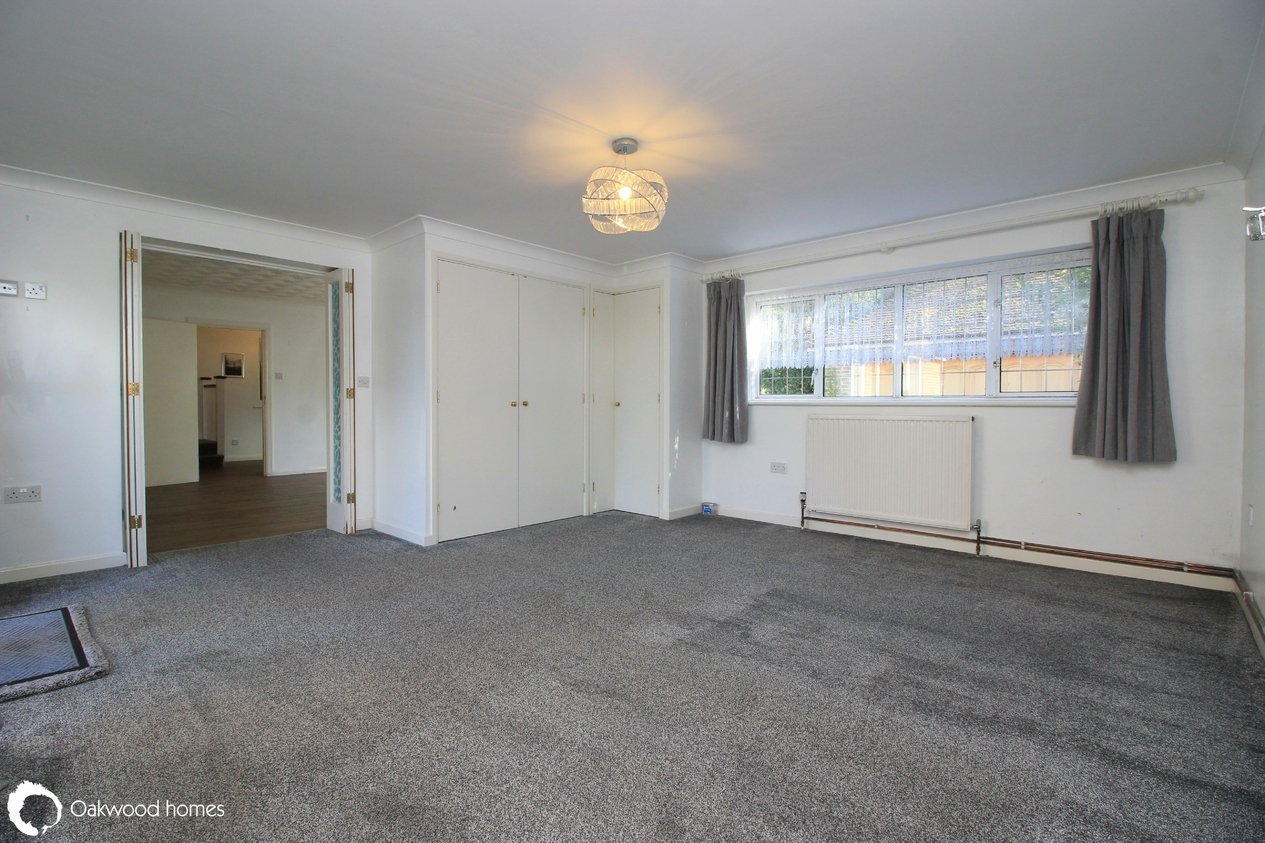 Properties For Sale in Callis Court Road 