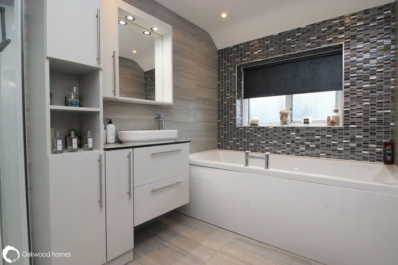 Properties For Sale in Callis Court Road 
