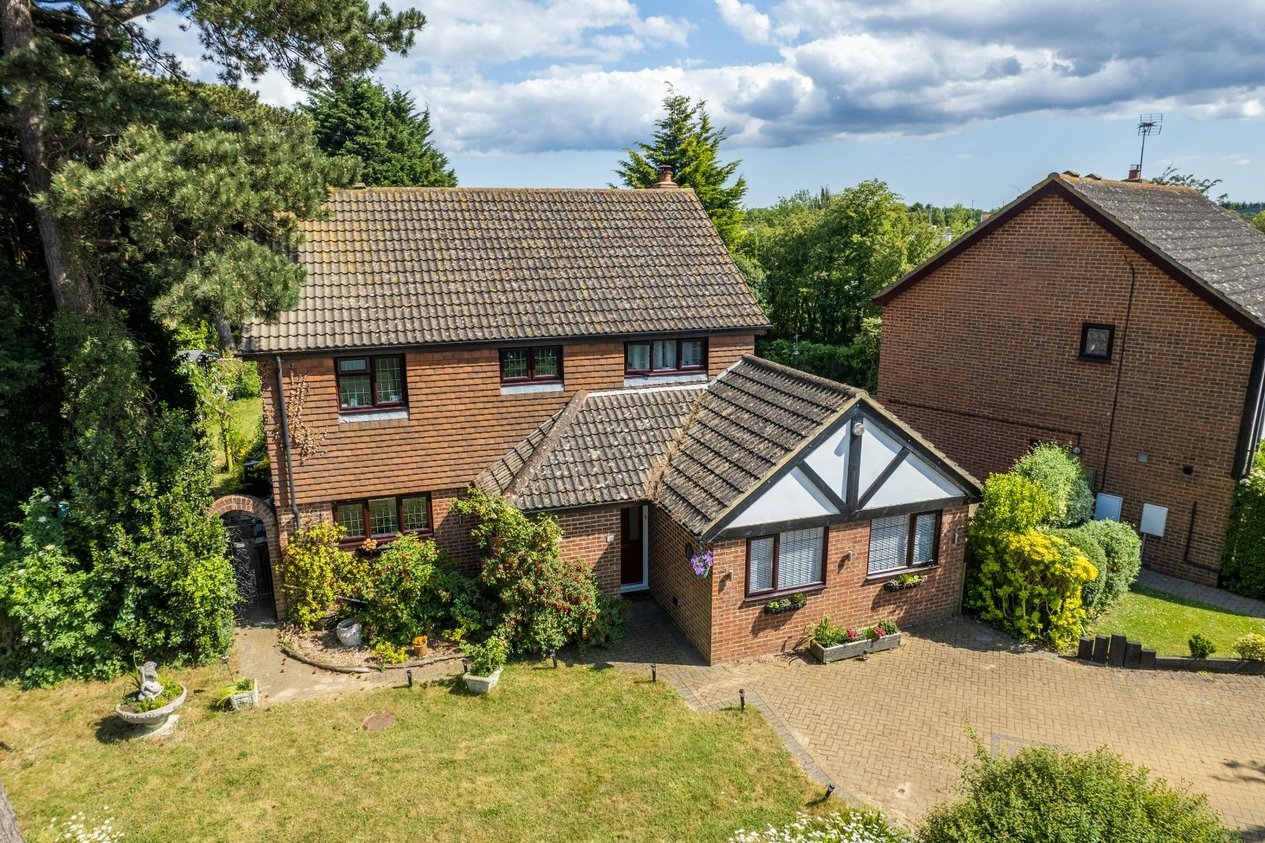 Properties For Sale in Campbell Close Herne Bay