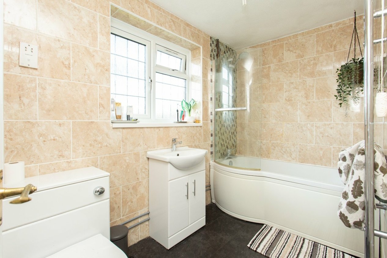 Properties For Sale in Campbell Close Herne Bay