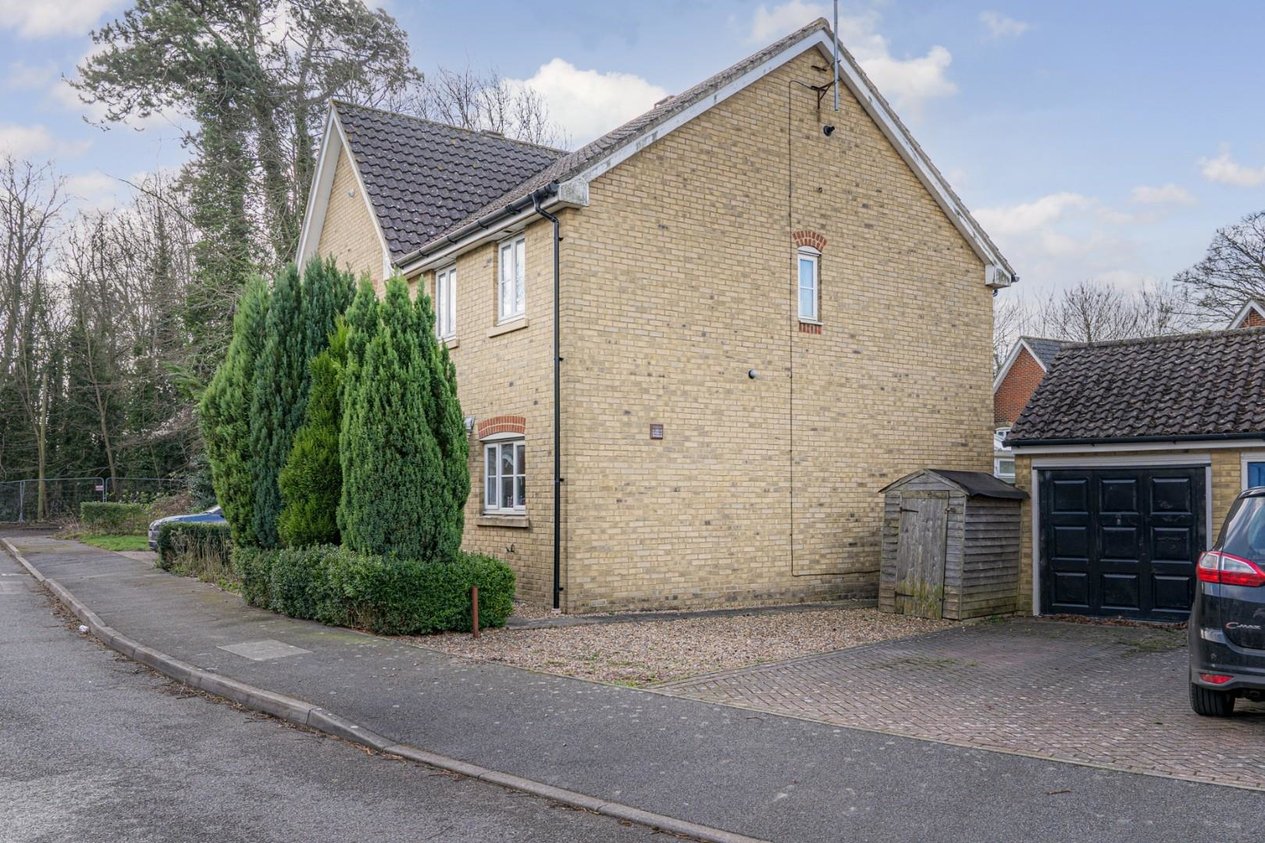 Properties Sold Subject To Contract in Candlers Way Chartham