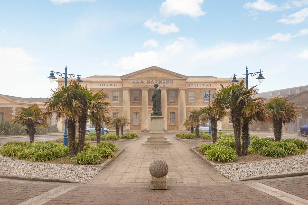 Properties For Sale in Canterbury Road  Alexandra Court The Royal Seabathing Canterbury Road