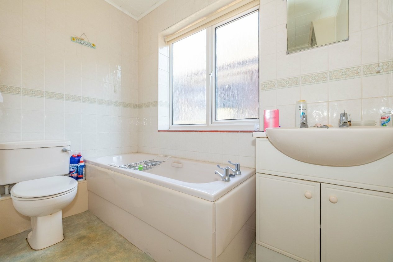 Properties For Sale in Canterbury Road Ashford