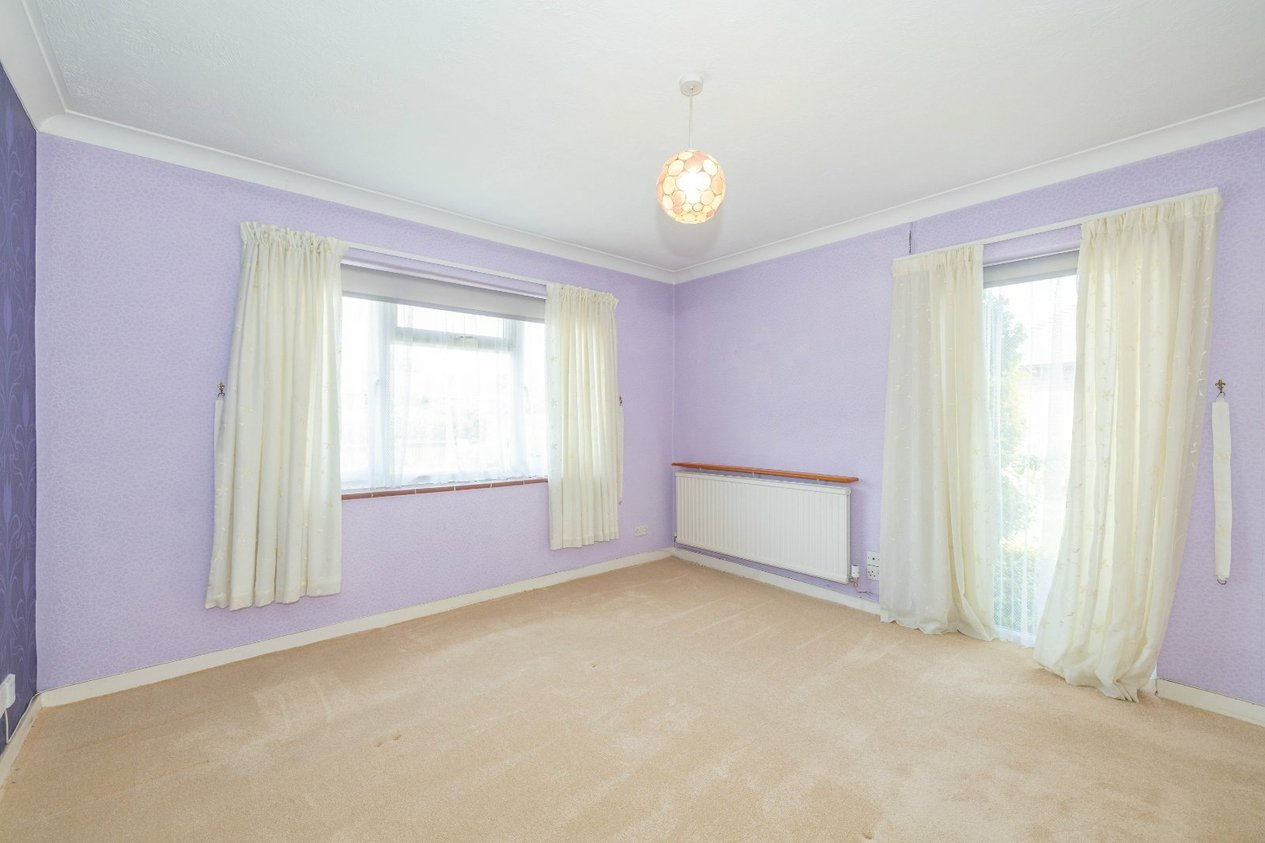 Properties Under Offer in Canterbury Road Ashford