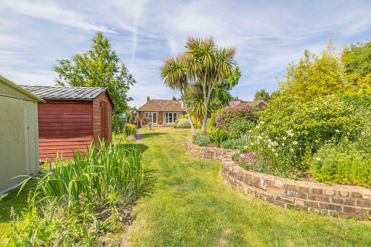 Properties Under Offer in Canterbury Road Ashford