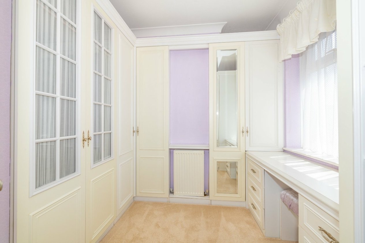 Properties Under Offer in Canterbury Road Ashford
