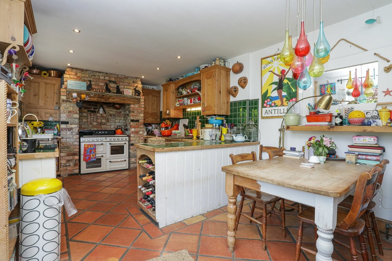 Properties For Sale in Canterbury Road  Bilting